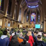 Une Eglise comble pour fêter les Rameaux: en chemin ensemble vers Pâques!