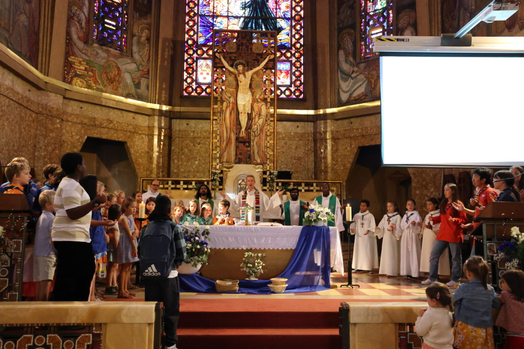 Messe de rentrée: que mets-tu dans ton cartable?