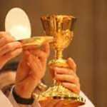 Dimanche du Saint Sacrement du Corps et du Sang de notre Seigneur – 6 & 7 06 : Le Seigneur a nourri son peuple de la fleur du froment, il l’a rassasié avec le miel du rocher.